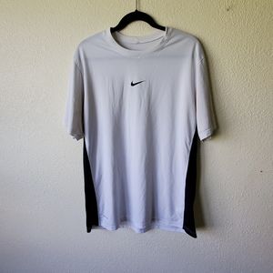 Men's large Nike tshirt